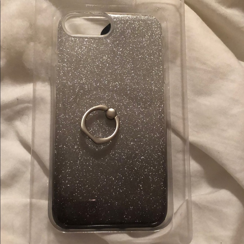 Ombré phone case with ring